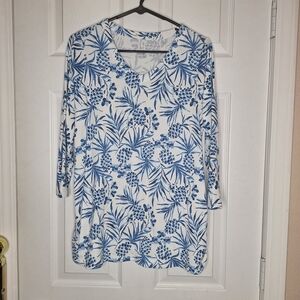 J. Jill Blue and White Floral Top Size Medium